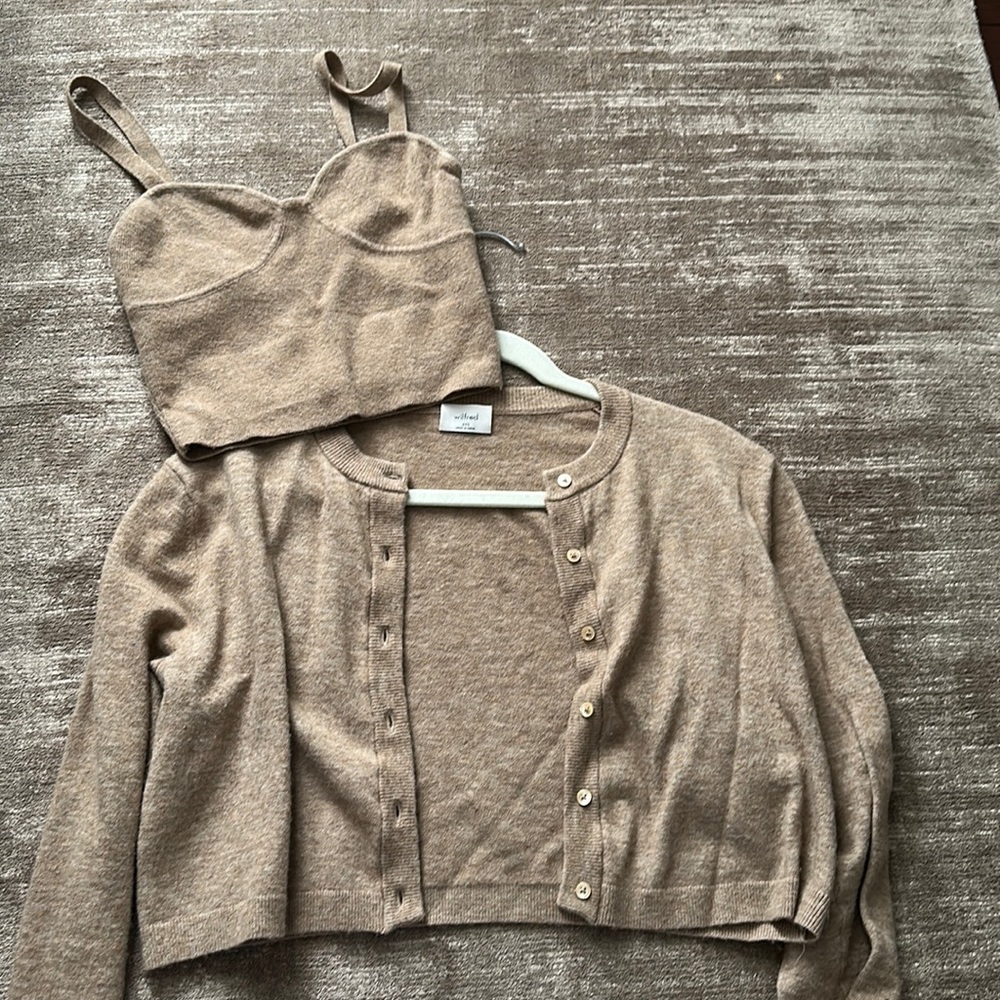 Aritizia Set